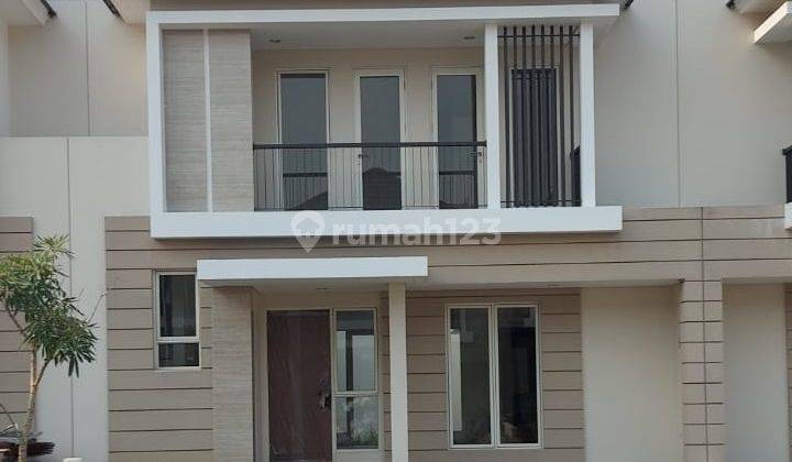 Rumah Cantik 2 Lantai di Giri Suvarna Sutera Tangerang 1K8000S7  1