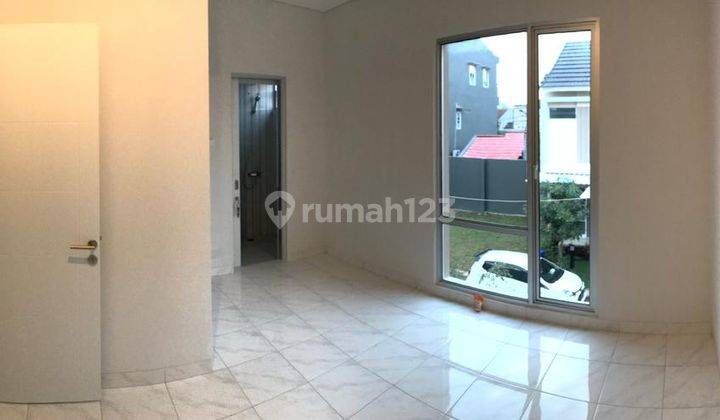 Rumah 2 Lantai di Milano Village Gading Serpong Tangerang 1K90001E  2