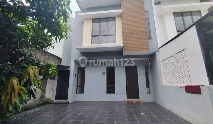 Rumah 2 Lantai Cluster Callysta Graha Raya Tangerang L2 240315 1