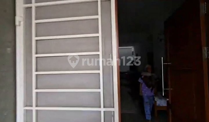 Rumah siap huni di Villa Melati Mas 2