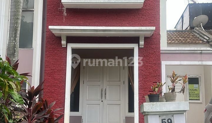 Quick sale Semi-furnished house in Sector 7C Gading Serpong Tangerang.