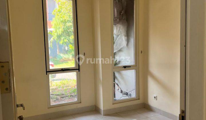 Rumah Kontrakan 2 Lantai Bagus Semi Furnished di Cluster Dalton Gading Serpong, Tangerang 2