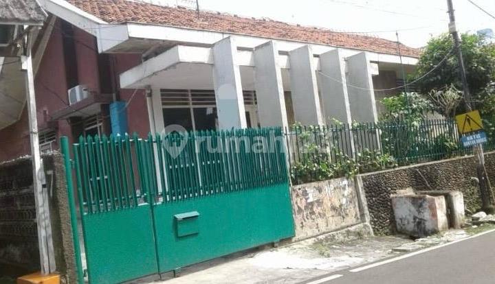 Dijual Cepat Rumah Tua yang Dijadikan Kost di Bendungan Hilir Jakarta Pusat Dijual Cepat Rumah Tua yang Dijadikan Kost di Bendungan Hilir Jakarta Pusat