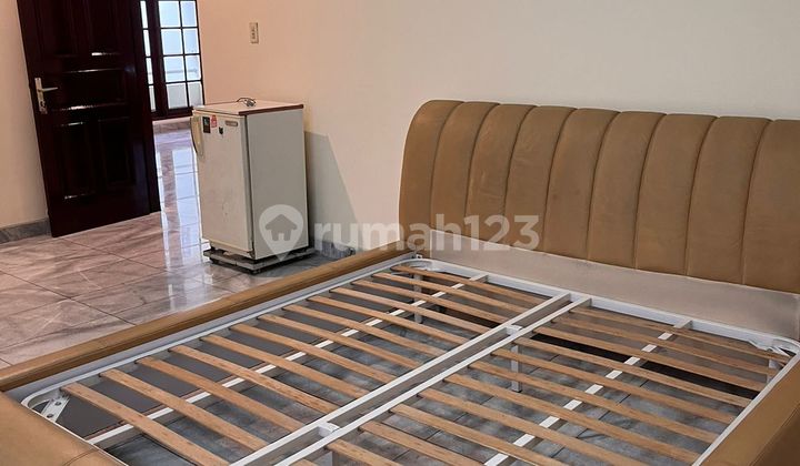 Disewakan Rumah bagus 2 lantai di Komplek Perumahan Puri Indah Jakarta  