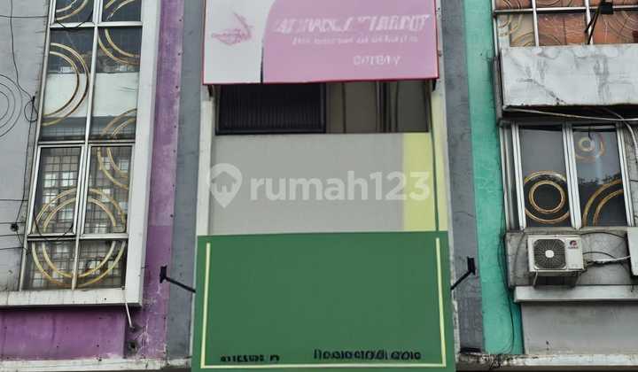 Dijual Cepat Ruko Siap Huni 3 Lantai di Glaze Gading Serpong