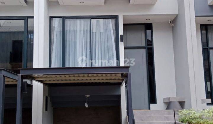 Rumah 2 Lantai Bagus Furnished di Cluster Imajihaus Kawasan Green Wich, Tangerang 1