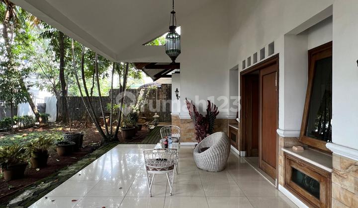 Dijual Rumah Mewah Harga Menarik Di Jalan Utama