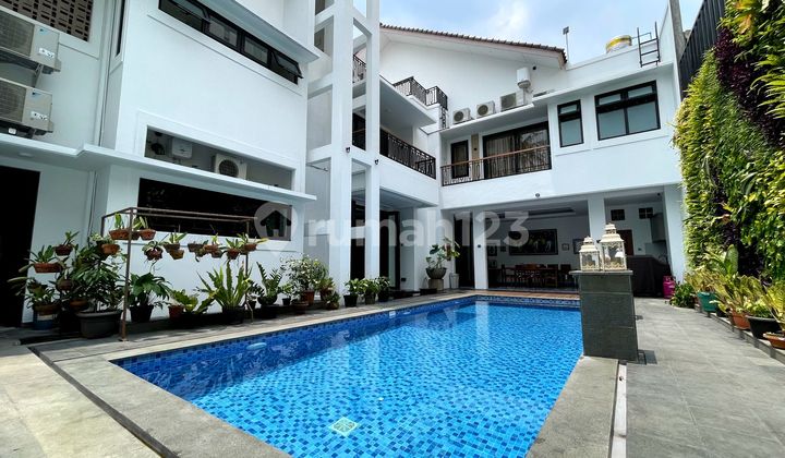 Disewakan Rumah Modern Full Furnished Di Kemang Private Lift 2