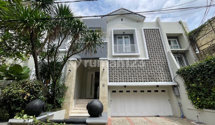 For Rent: Private Compound House in Kemang
