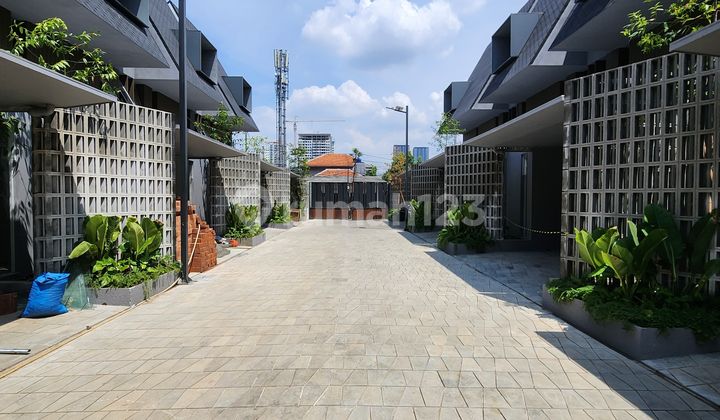 Townhouse Baru Di Cilandak - Modern, Eksklusif, Dan Strategis 2