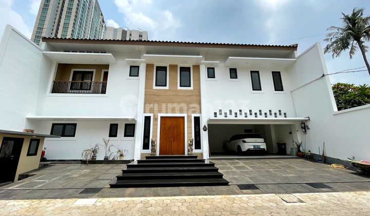 Disewakan Rumah Modern Full Furnished Di Kemang Private Lift