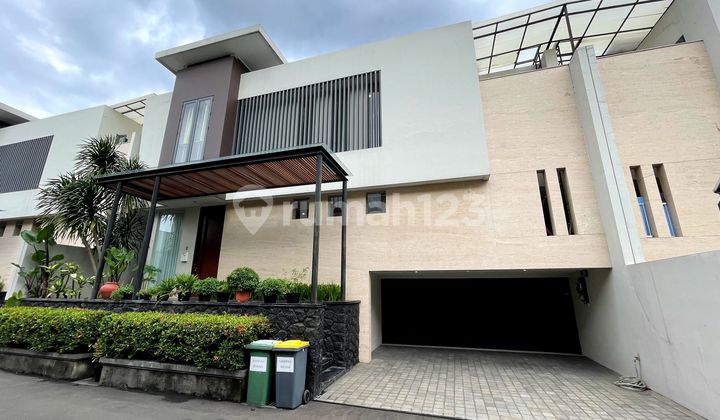 Townhouse,modern Tropis Fully Furnished Private Pool.