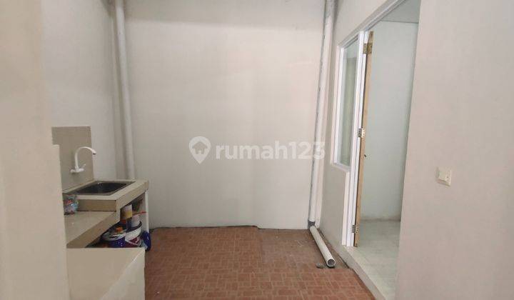 Disewakan rumah siap huni baru renovasi Cluster Legenda wisata 10