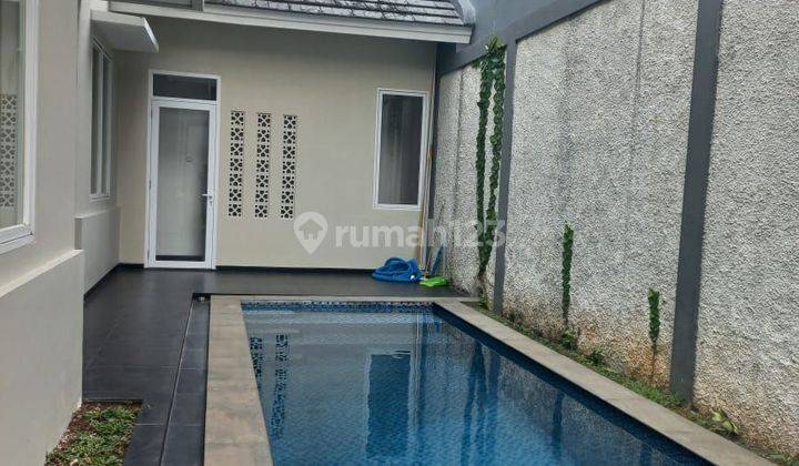 Disewakan Rumah Bagus Semi Furnish & Kolam Renang Pribadi 2