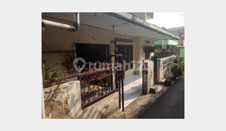 di jual Rumah tua luas 135 meter jl gelora palmerah tanahTanah Abang Jakarta Pusat 2