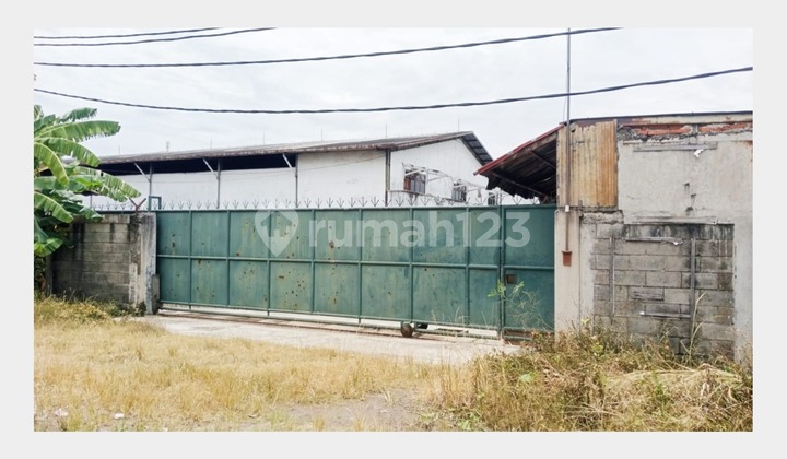 for sale cheap factory warehouse building, land area 1 hectare, Agarindo industrial area, Sukamantri, Pasar Kemis, Tangerang