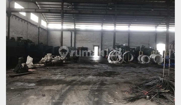 for sale Factory, land area 1 hectare, building area 3000 square meters, Pasar Kemis, Pasir Awi, Tangerang