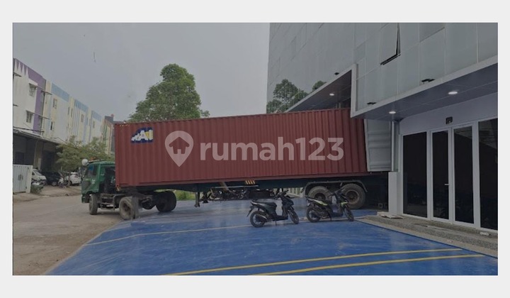for rent 2-story warehouse Good building area 687 meters West Peta Street Kalideres West Jakarta for rent 2-story warehouse Good building area 687 meters West Peta Street Kalideres West Jakarta