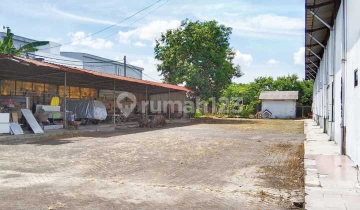 for sale cheap factory warehouse building, land area 1 hectare, Agarindo industrial area, Sukamantri, Pasar Kemis, Tangerang