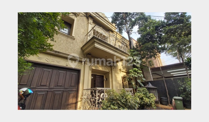 di jual Rumah Bagus luas tanah 240 meter Pondok Indah Jakarta Selatan