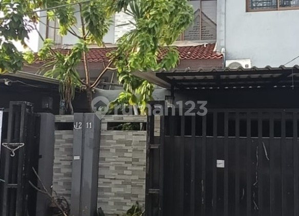 Rumah Dikontrakan Taman Meruya ILir, Jakarta Barat