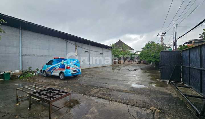 Gudang 1821.0 M² Di Pegadungan Kali Deres Jakarta Barat