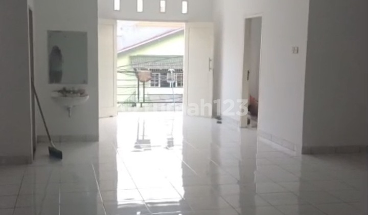 Plong House Bojong Indah Bambu Wulung West Jakarta Near Puri Indah Plong House Bojong Indah Bambu Wulung West Jakarta Near Puri Indah