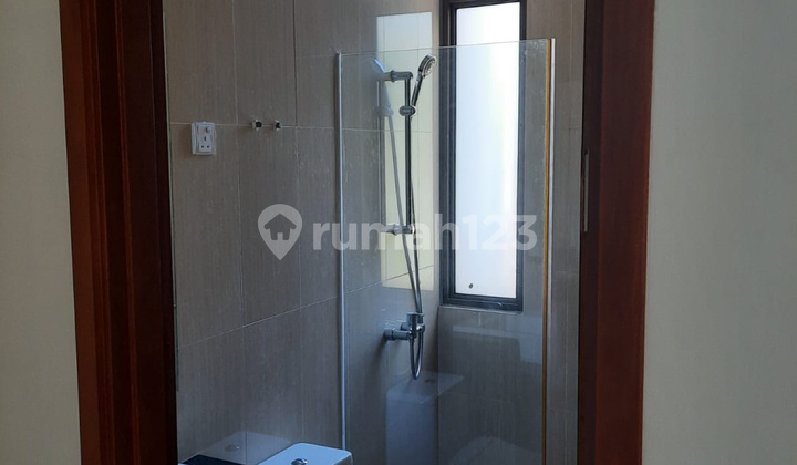  Rumah Unfurnished Baru di Luxmore, BSD Green Wich 7