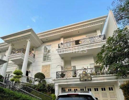  Rumah 3 Lantai Bagus 708 Sqm Mewah Siap Huni  di Tirta Golf, BSD 2