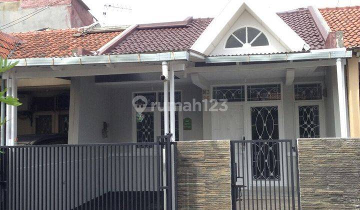 Rumah Siap Huni Cantik Bersih 1.5 Lantai Luas 90  di Metro permata 1, Metro permata 1