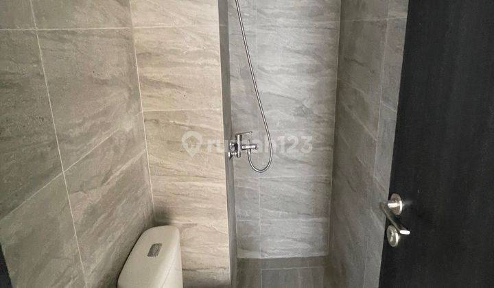 kamar mandi murah siap huni apartemen collins