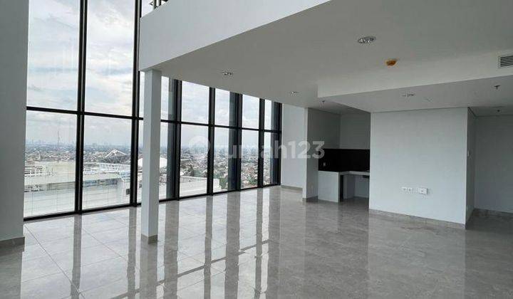  Kantor Office Space Apartement The Smith Eklusif di Alam Sutera 136 m²