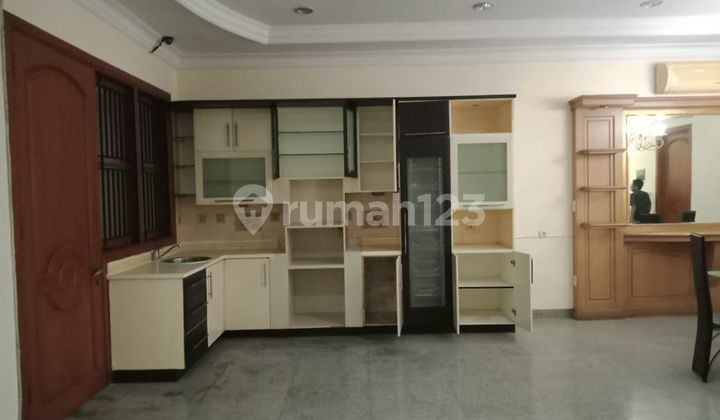 4-Bedroom House in Permata Buana 2