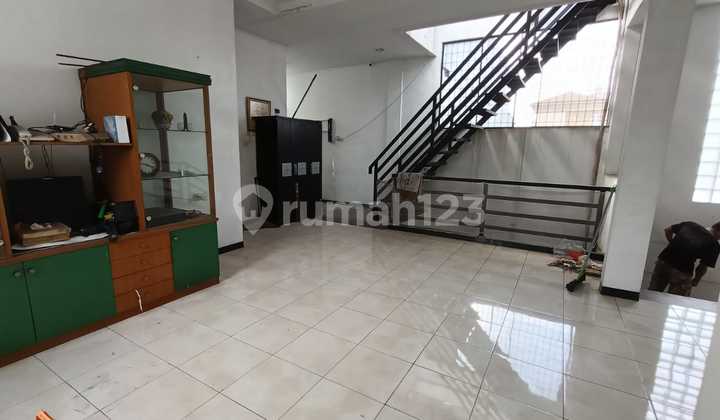 Rumah Dikontrakan Taman Meruya ILir, Jakarta Barat 2