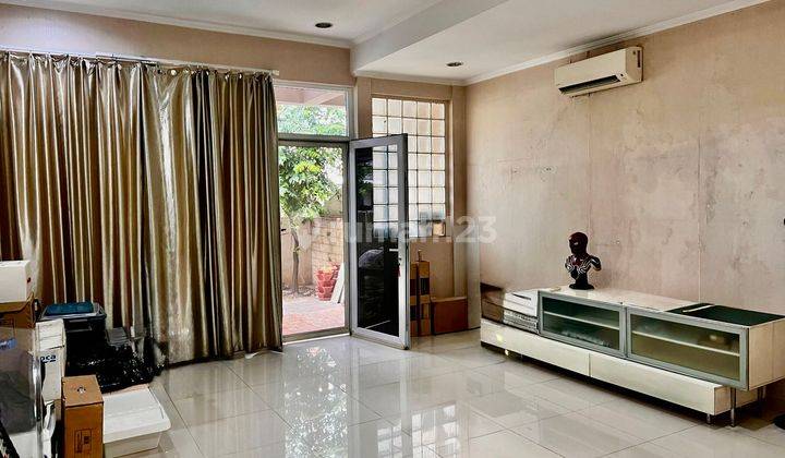 Rumah Siap Huni Ada Kamar Bawah Di Mega Kebon Jeruk Jakarta Barat