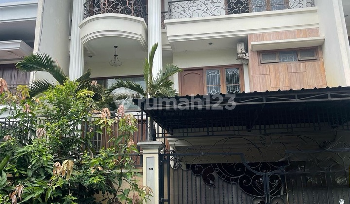 Rumah 4 Kamar Di Permata Buana