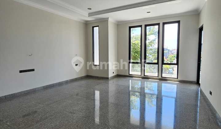 Rumah Siap Huni Hadap Barat Bagus Shm Di Permata Buana 2