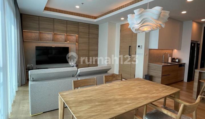 Apartemen 3 Kamar Tidur Furnished Mewah Berkualitas The Windsor Lantai Atas Puri Indah Jakarta Barat