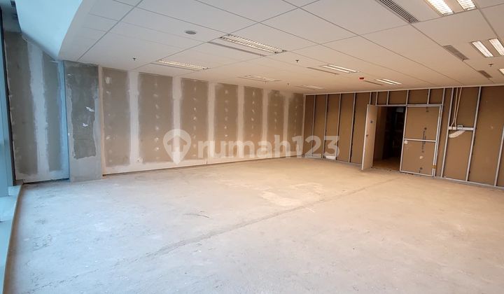 Office Space Unfurnished atau Bare 98 Sqm di Cbd Puri Ciputra International Puri Jakarta Barat