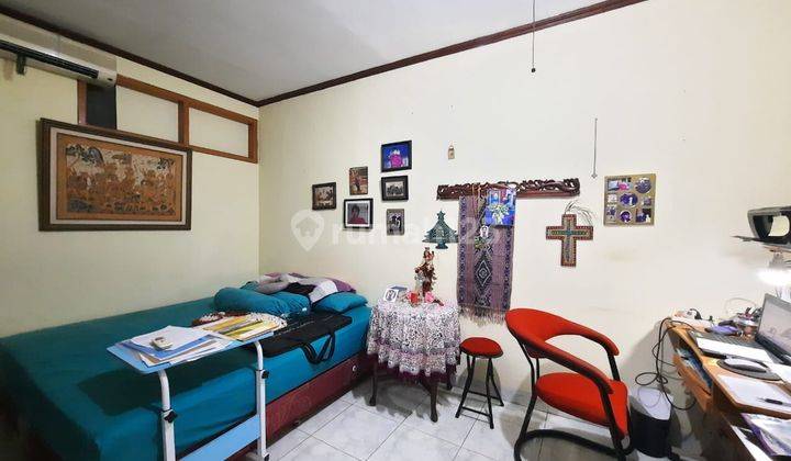 Dijual Rumah di Bintaro Sektor 2  Rumah Luas Dekat Stasiun 8