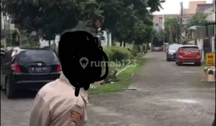 Dijual Bangunan Hitung Tanah Posisi Hoek di Sektor 5 Bintaro 5