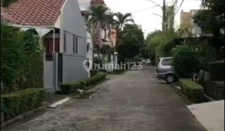 Dijual Bangunan Hitung Tanah Posisi Hoek di Sektor 5 Bintaro 6