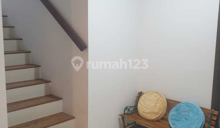 House in BSD City 3-Storey Building Semi-Furnished Ready to Occupy 2