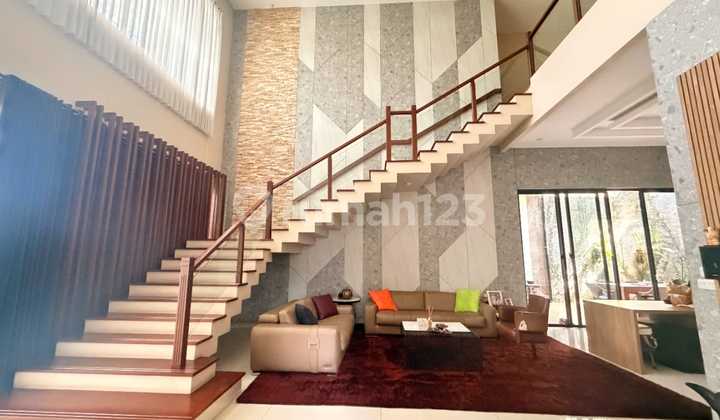 RUMAH MEWAH DI DELATINOS BSD CITY 2 LANTAI SEMI FURNISH SIAP HUNI 2
