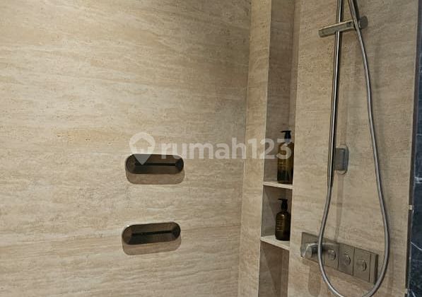 LUXURY HOUSE IN NAVAPARK BSD NEW UNIT 3.5 FLOORS READY TO OCCUPY 2