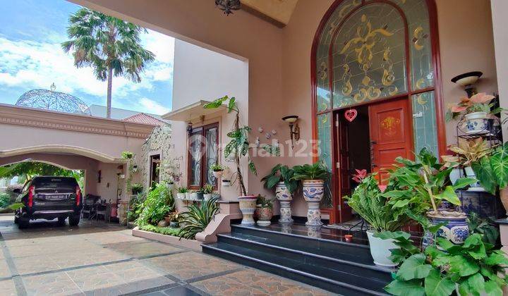 Rumah Classic Di Lebak Bulus Private Swimming Poll Semi Furnished 1