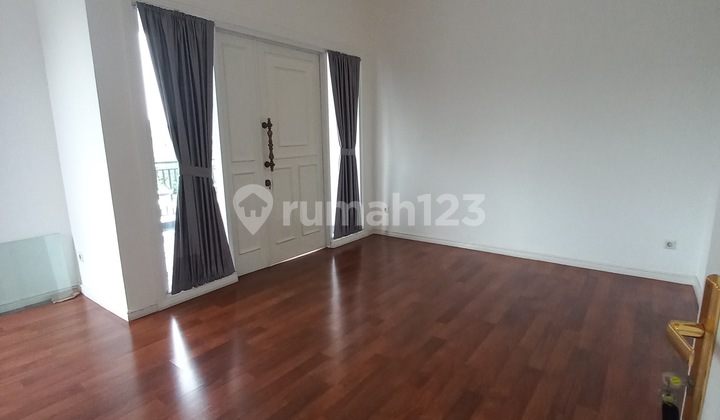 Rumah Cantik murah banget Sangat Strategis Samping Jaksel Full Furnished  di Cinere raya, Cinere 7