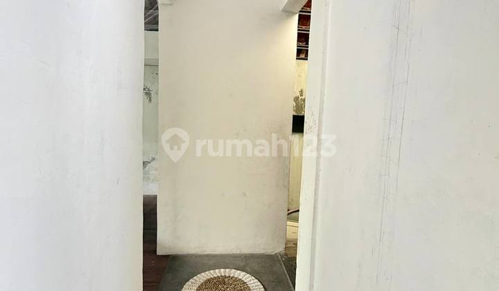 Rumah Etnik Industrial di Cirendeu - Harga Terbaik! 2