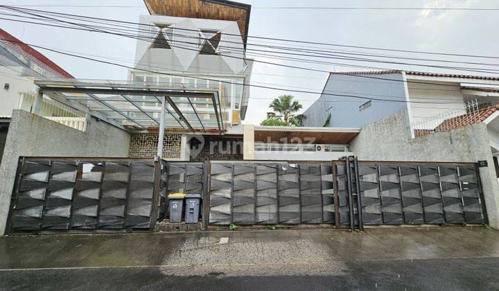 Rumah 2 Lantai Bagus SHM di Radio Dalam, Jakarta Selatan 1