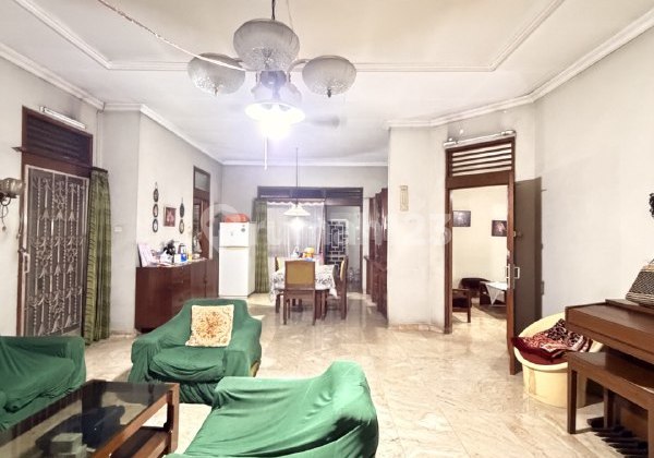 Rumah Asri 300M² di Jantung Cinere - Harga di Bawah Pasar 2